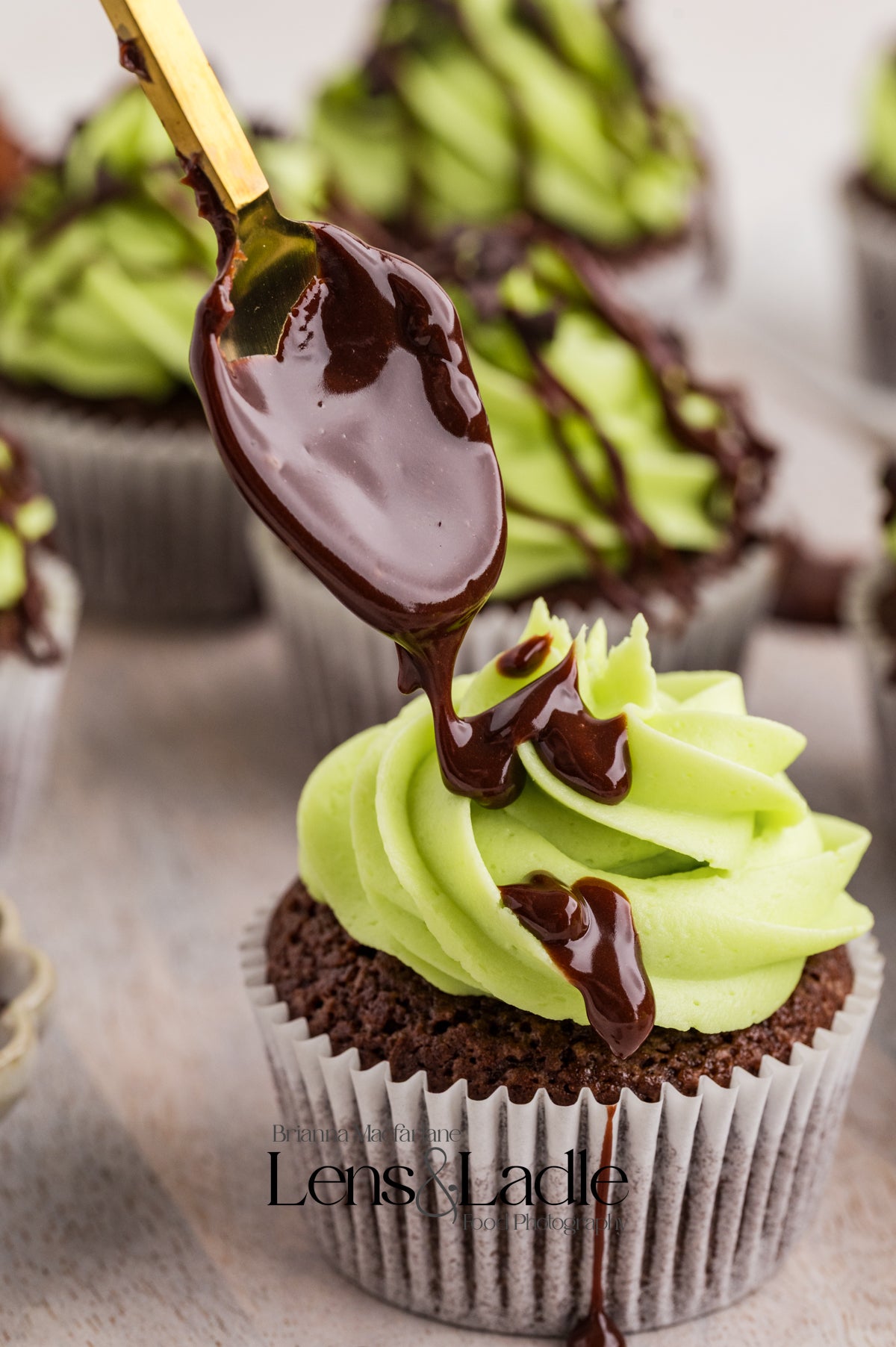 Mint Chocolate Cupcakes- Exclusive Recipe Set